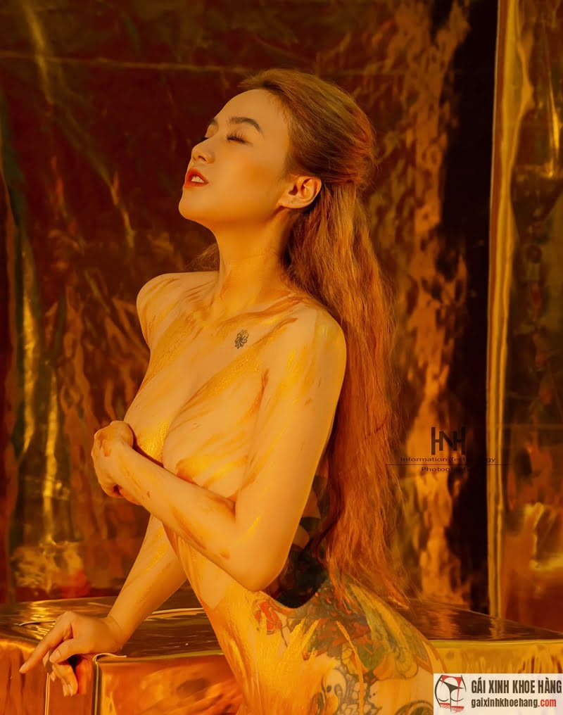 ảnh linh miu sexy khiêu gợi