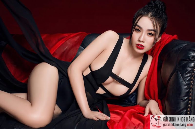 Ảnh 50+ ảnh Linh Miu sexy khoe thân nóng bỏng mới nhất