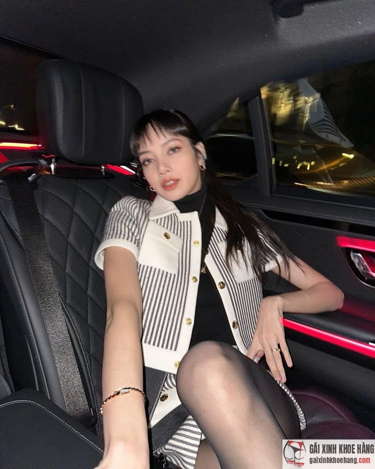 ảnh lisa ngầu dễ thương nhất