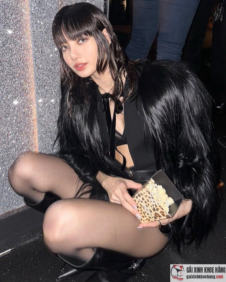 ảnh lisa ngầu quyến rũ