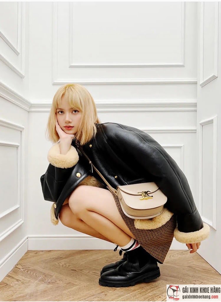 blackpink lisa ngầu quyến rũ