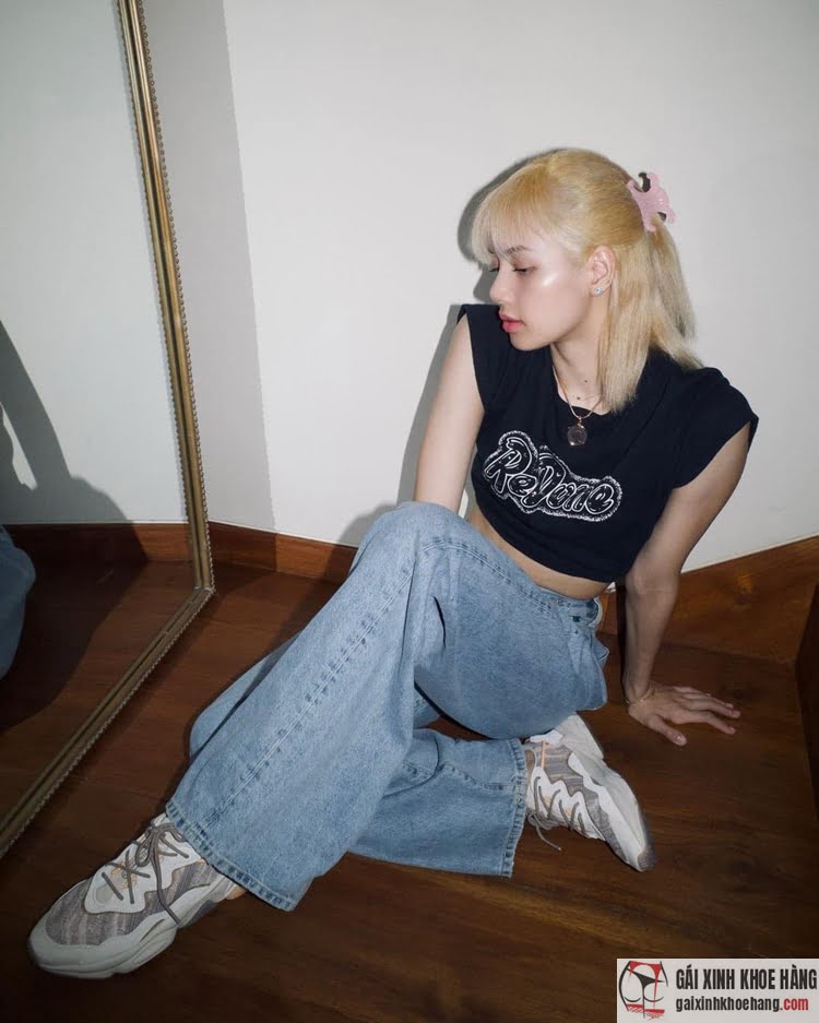 bức ảnh lisa ngầu cực hot