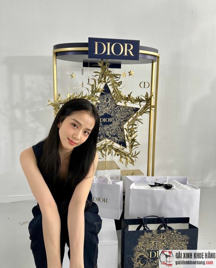 hình ảnh jisoo dễ thương cực đẹp