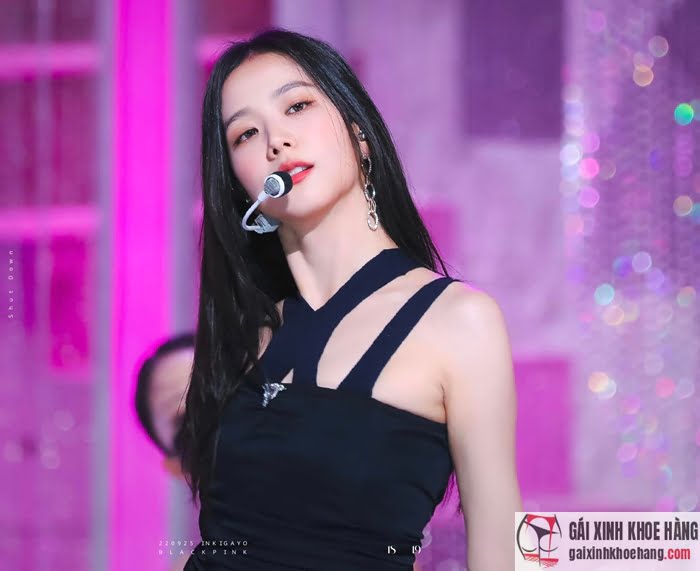 hình ảnh jisoo dễ thương 