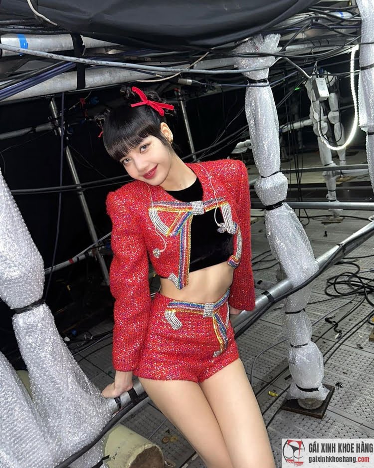 hình ảnh lisa ngầu cực hot