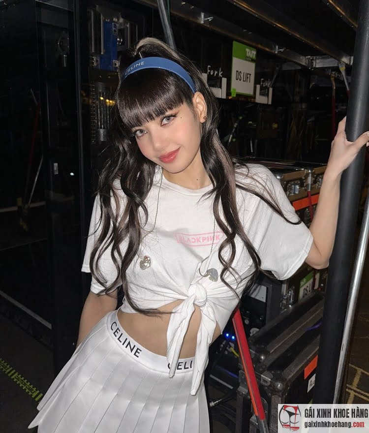 hình ảnh lisa ngầu xinh đẹp