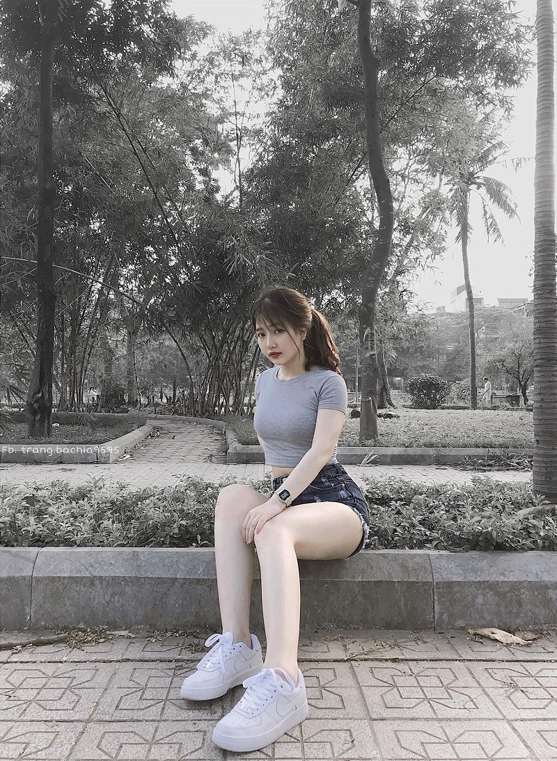 Hot Girl Nguyễn Thị Thùy Trang dáng cực nuột
