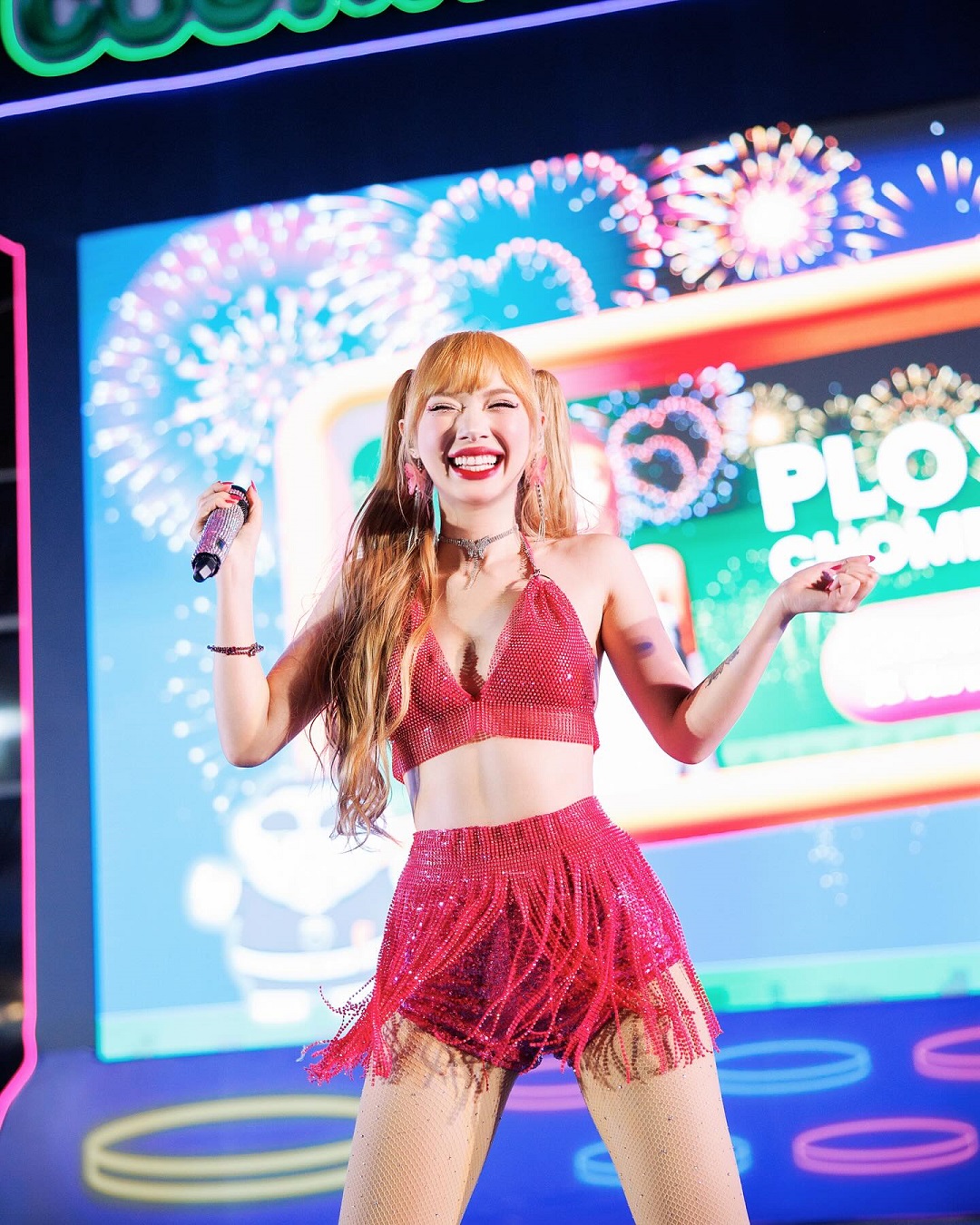 ảnh Jannine Weigel gợi cảm5