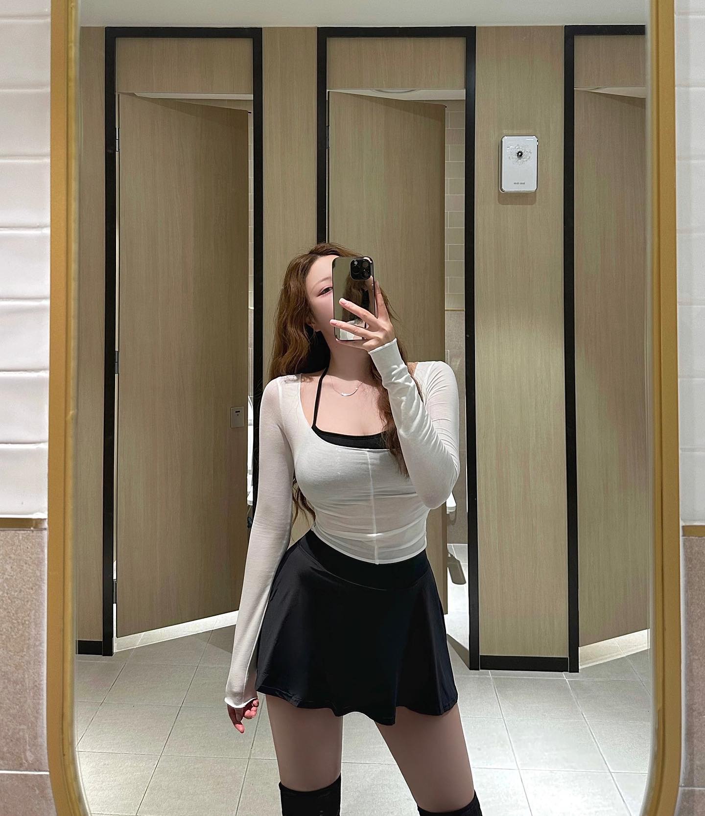 Hot Girl Choi Somi khoe vòng 1 căng tròn2