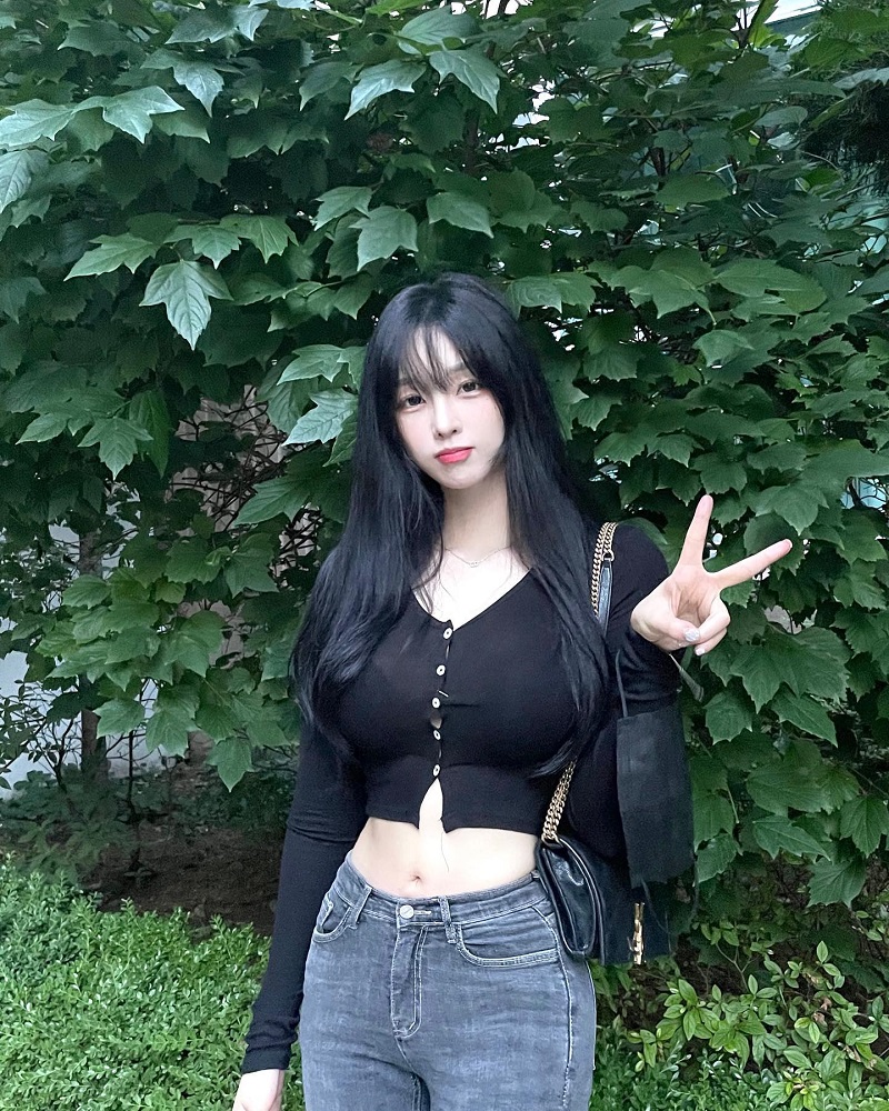 Hot Girl Han Kyung tươi tắn6