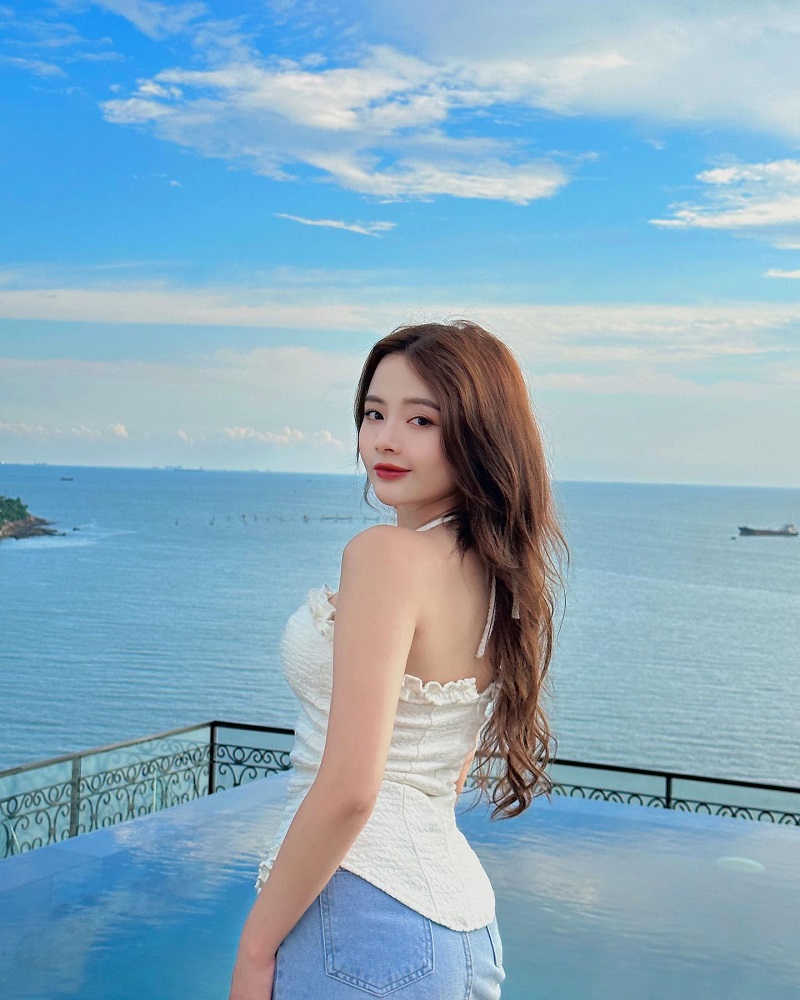  Lan Hương đẹp rạng ngời