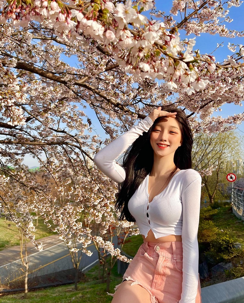 Hot Girl Han Kyung tươi tắn2