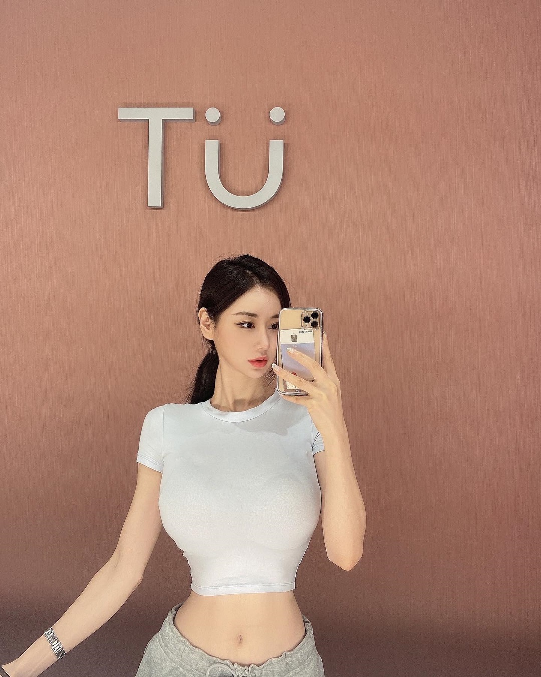 Candy Seul đi du lịch7