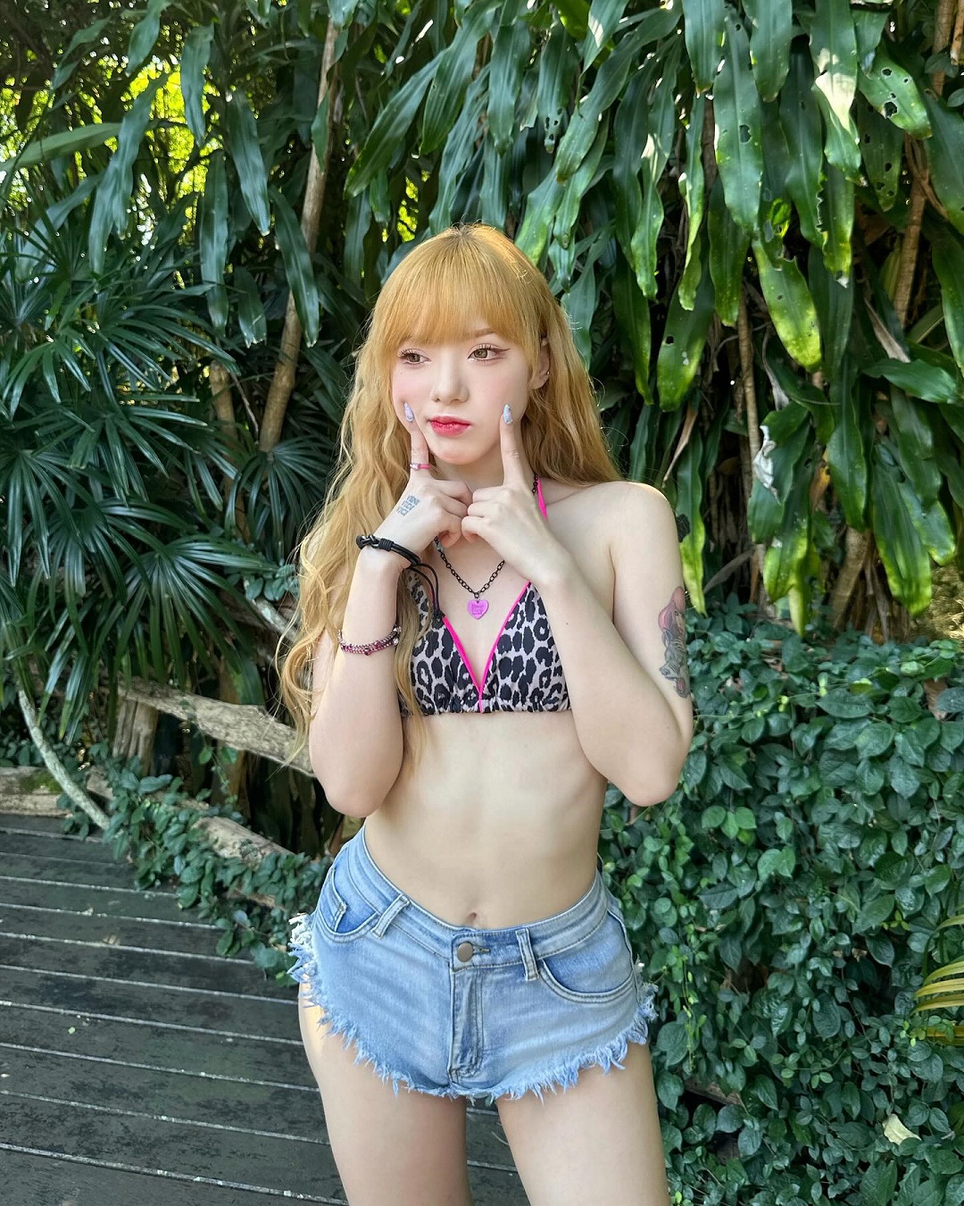 ảnh Jannine Weigel dễ thương2