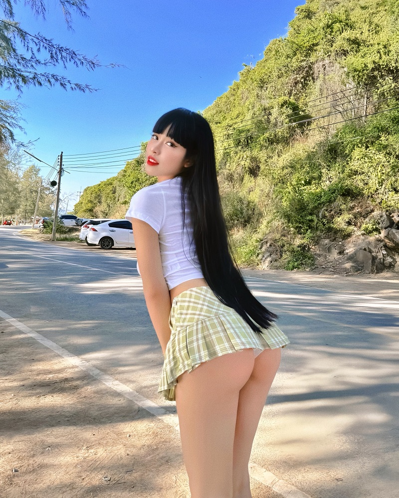 Hot Girl Pattaraporn Rungsuksud khoe thân hình bốc lửa2