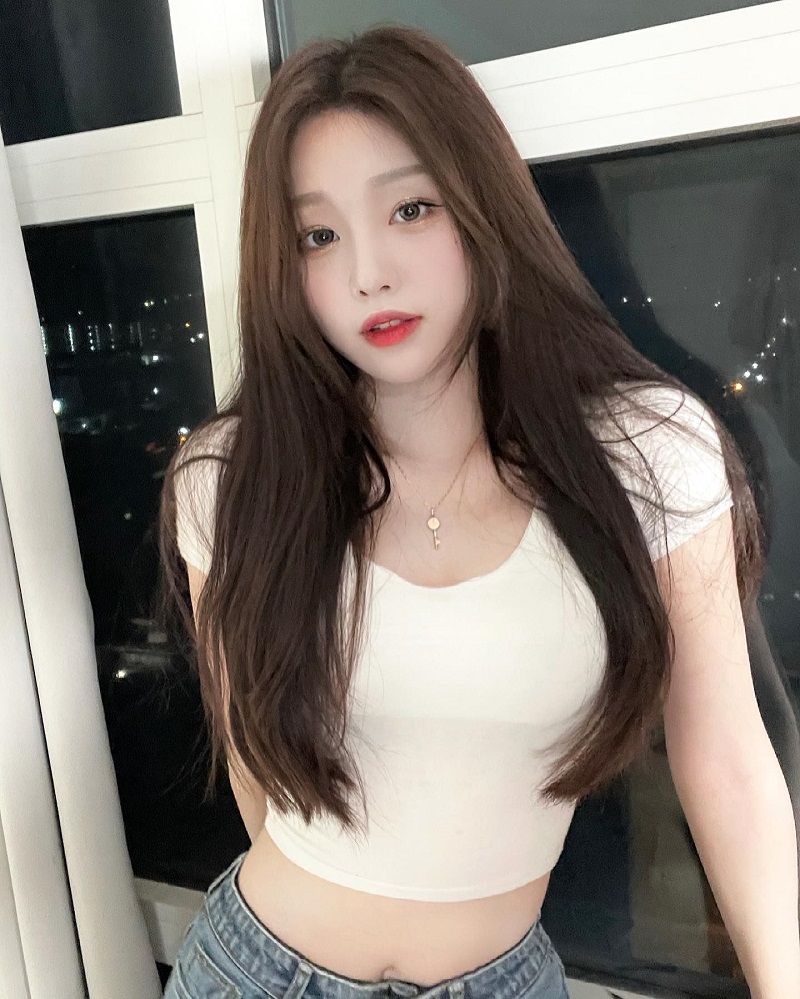 Hot Girl Han Kyung xinh xắn