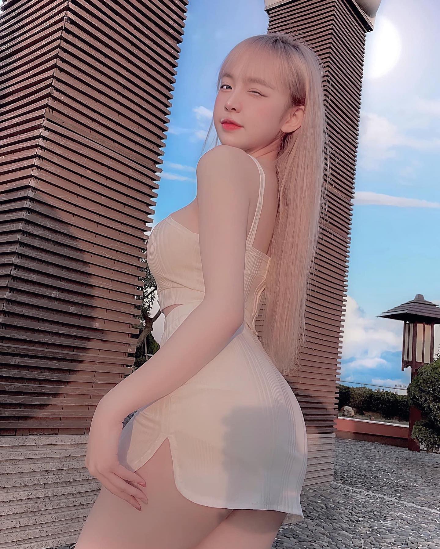 Trần Huyền Châu sexy5