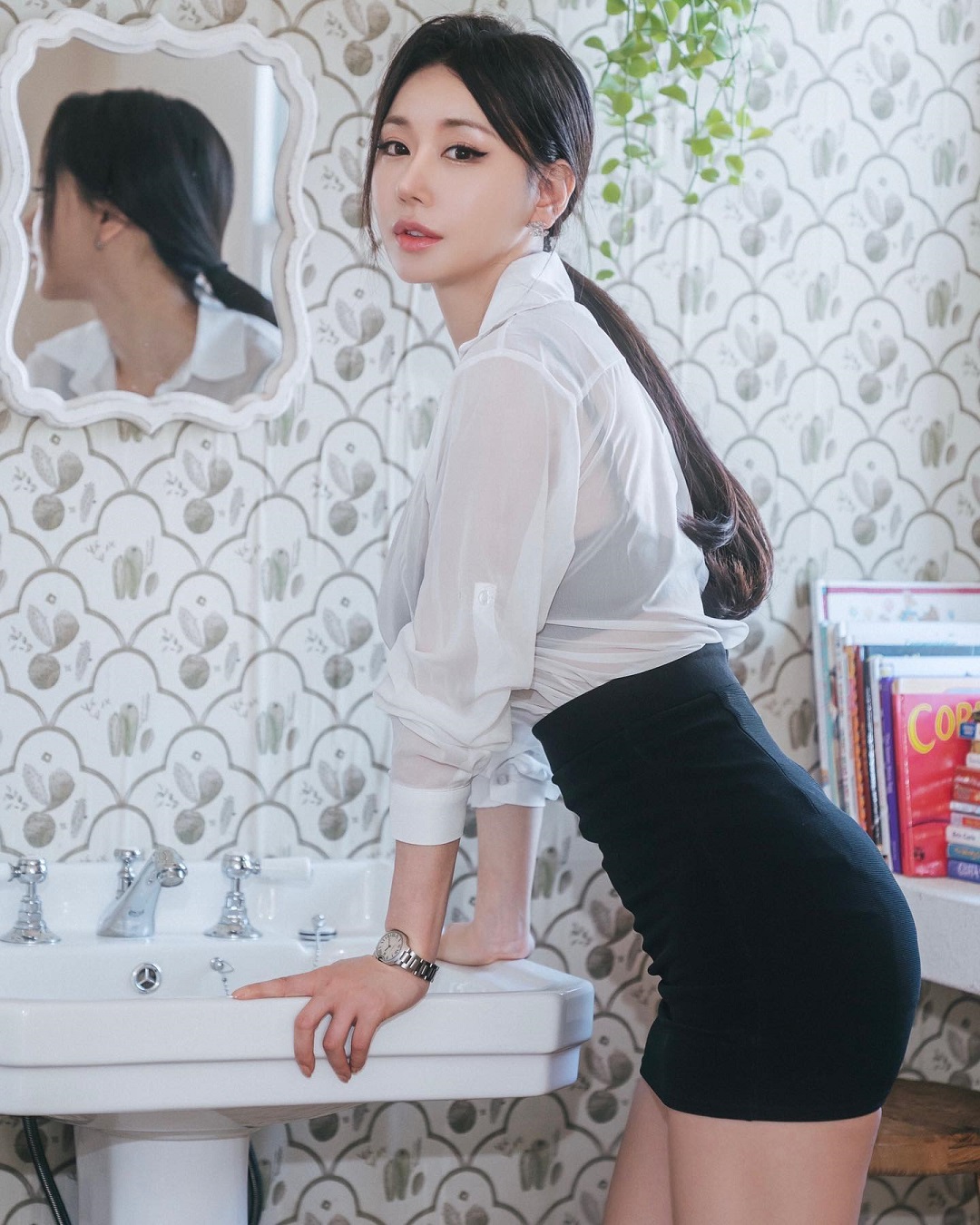 Candy Seul khoe vòng 1 cực khủng8